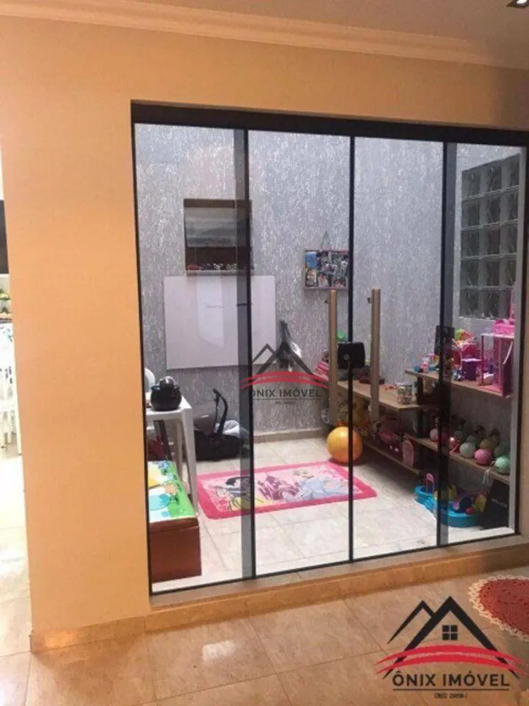 Casa, 3 quartos, 250 m² - Foto 8