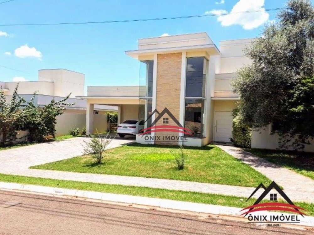 Casa de Condomínio à venda com 3 quartos, 234m² - Foto 2