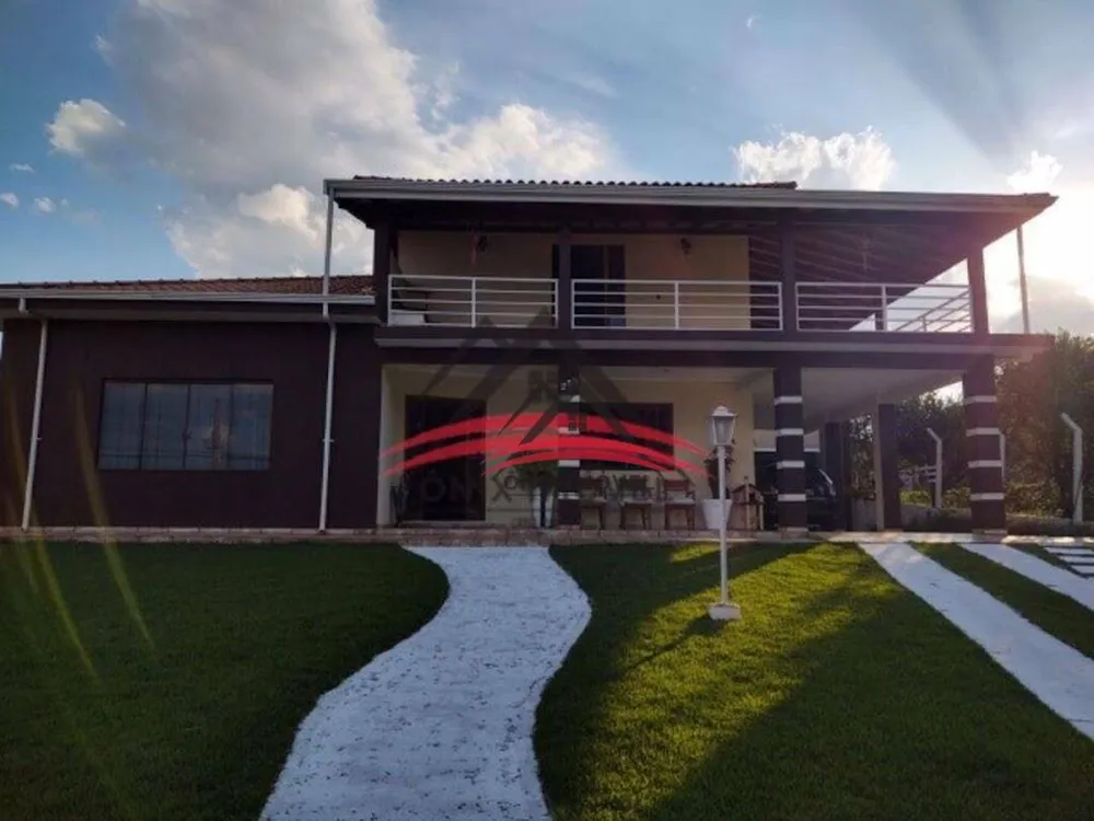 Chácara, 4 quartos, 1110 m² - Foto 1