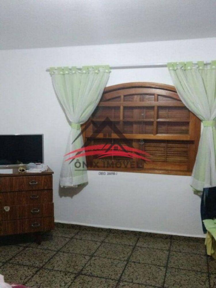 Casa, 3 quartos, 320 m² - Foto 1