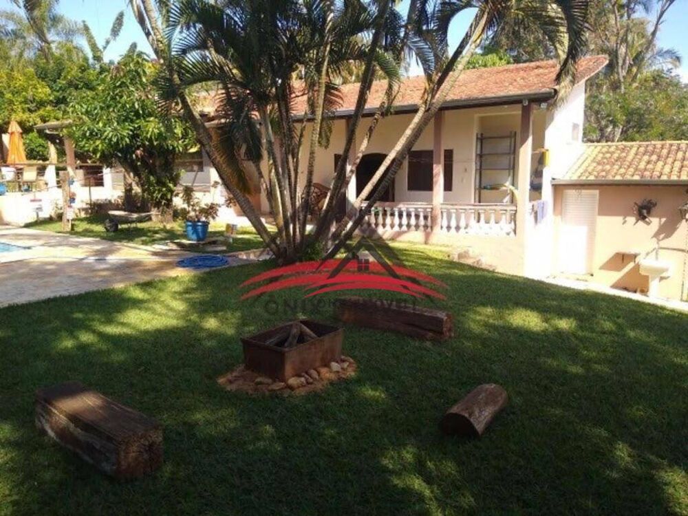Chácara, 4 quartos, 3680 m² - Foto 1