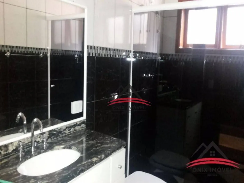 Casa, 4 quartos, 630 m² - Foto 4