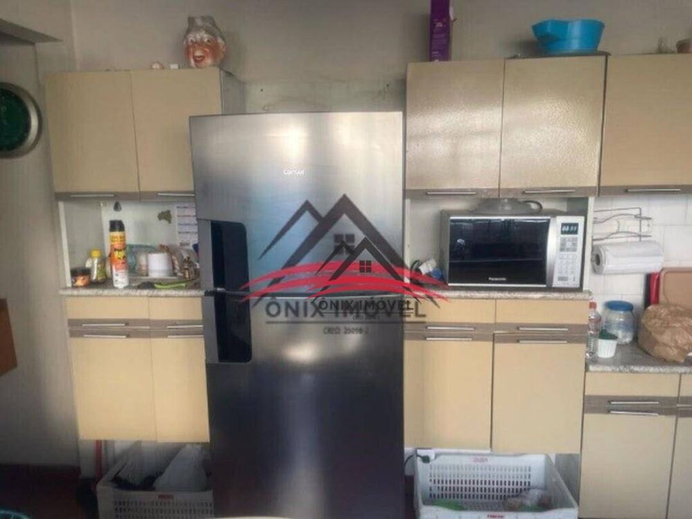 Casa à venda com 2 quartos, 140m² - Foto 9