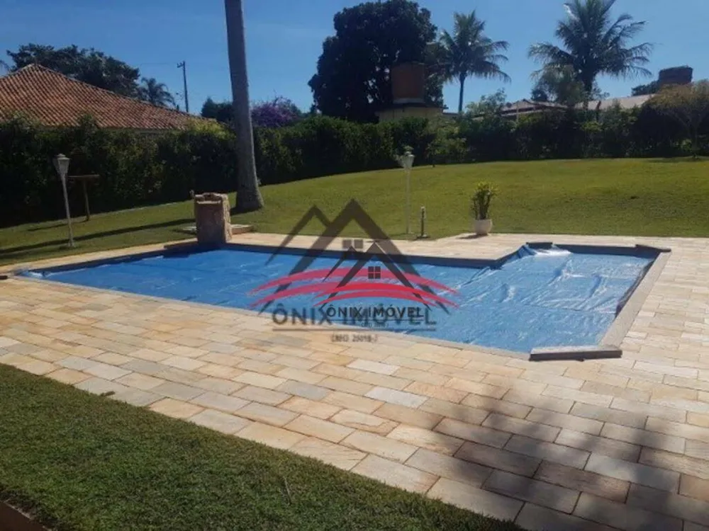 Chácara, 4 quartos, 3250 m² - Foto 1