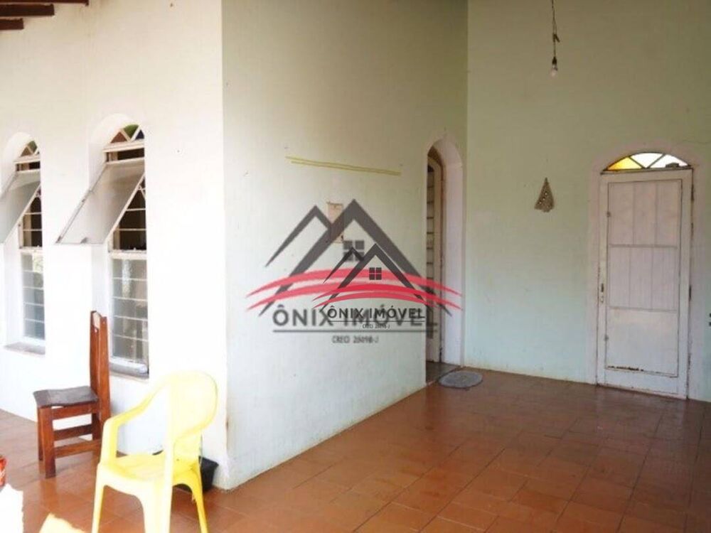 Casa à venda com 2 quartos, 266m² - Foto 4
