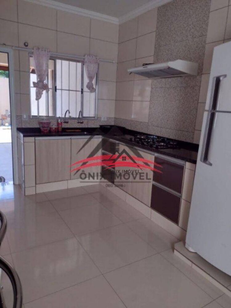 Casa à venda com 2 quartos, 139m² - Foto 7