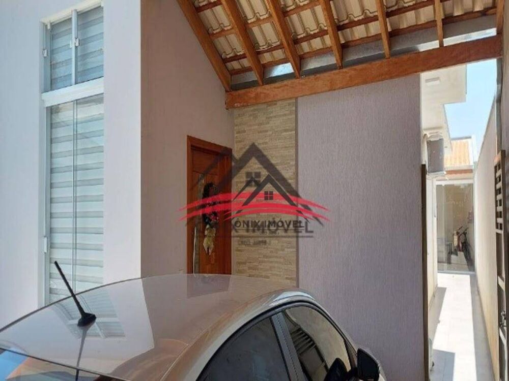 Casa à venda com 2 quartos, 112m² - Foto 1