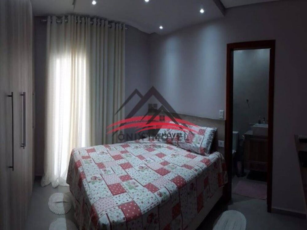 Casa de Condomínio, 4 quartos - Foto 1