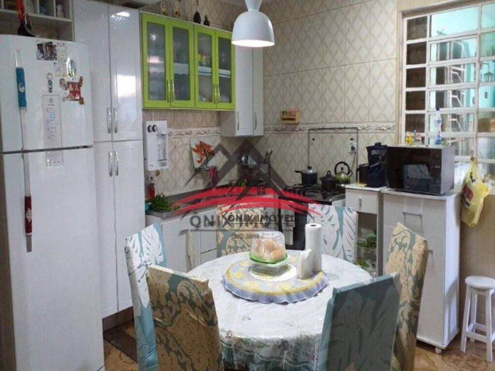 Casa, 4 quartos, 250 m² - Foto 2