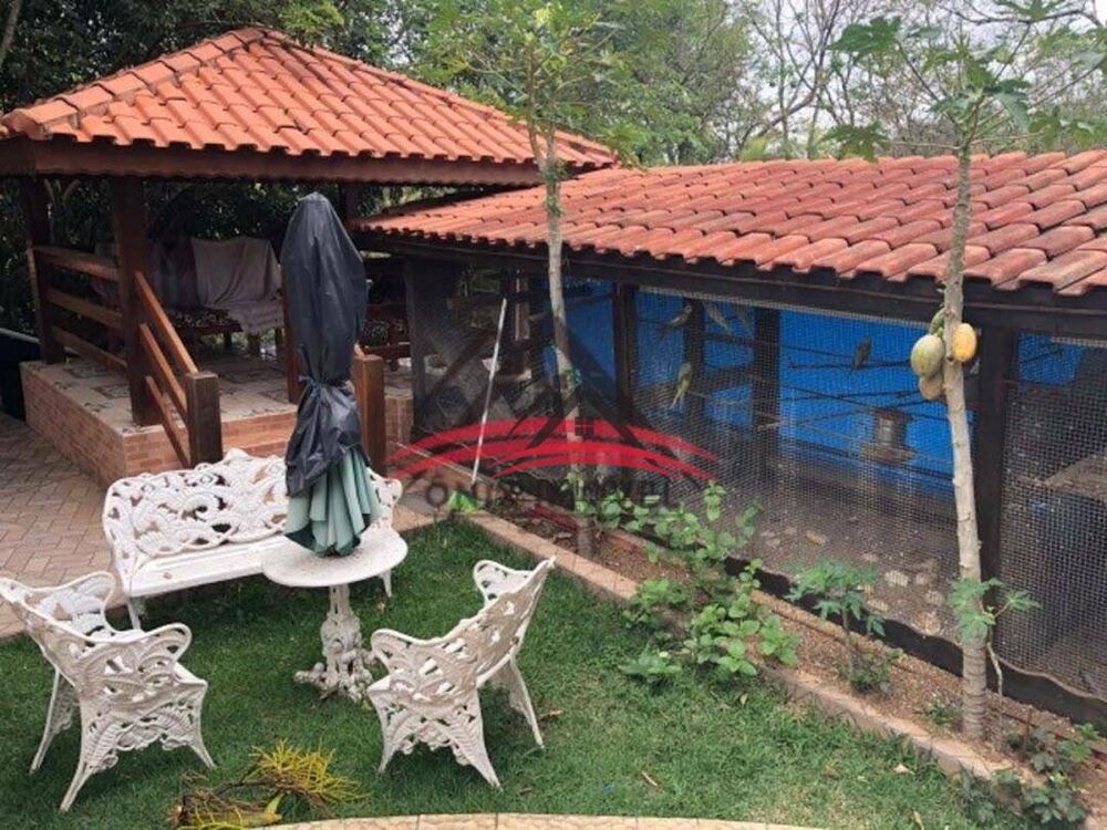 Chácara, 8 quartos, 10000 m² - Foto 4