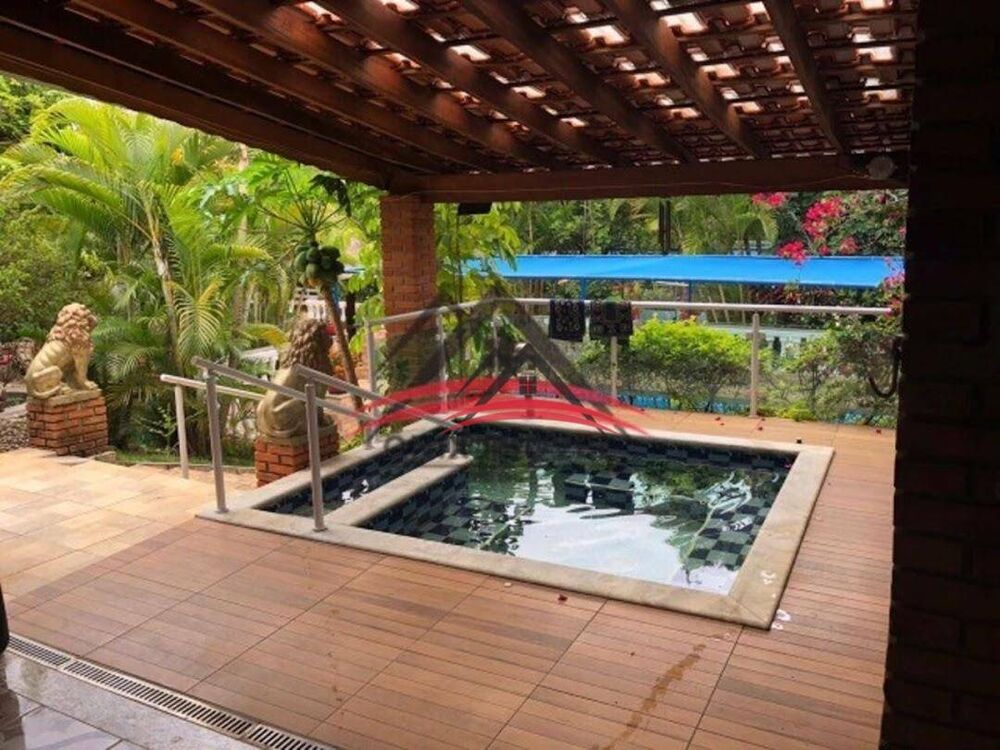 Chácara, 8 quartos, 10000 m² - Foto 1