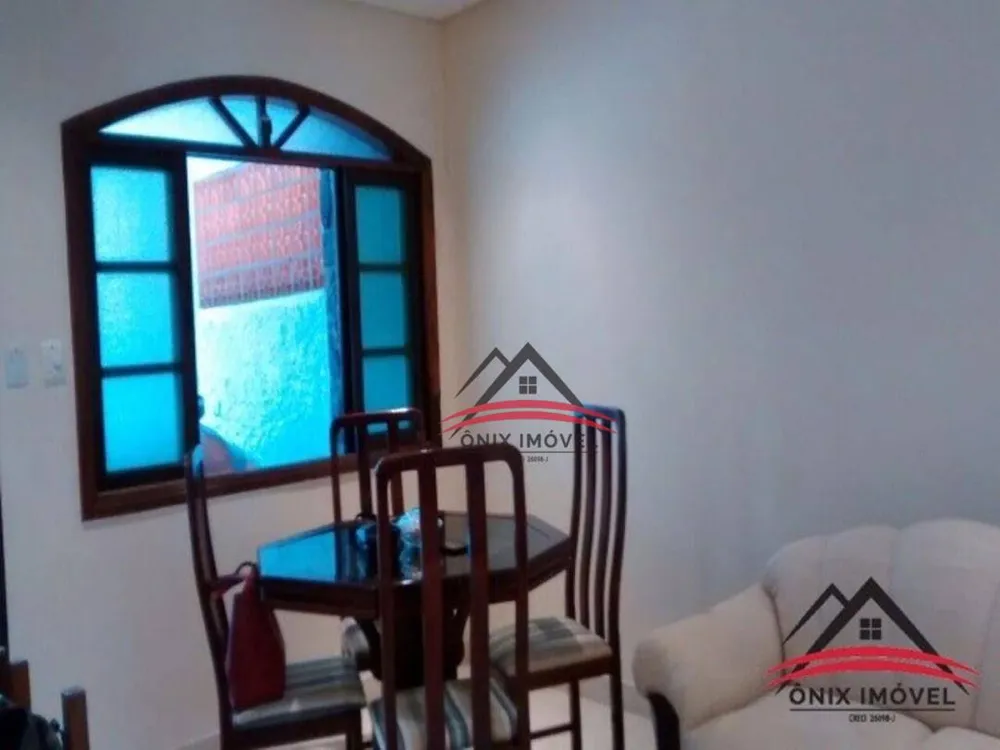 Casa, 2 quartos, 107 m² - Foto 1