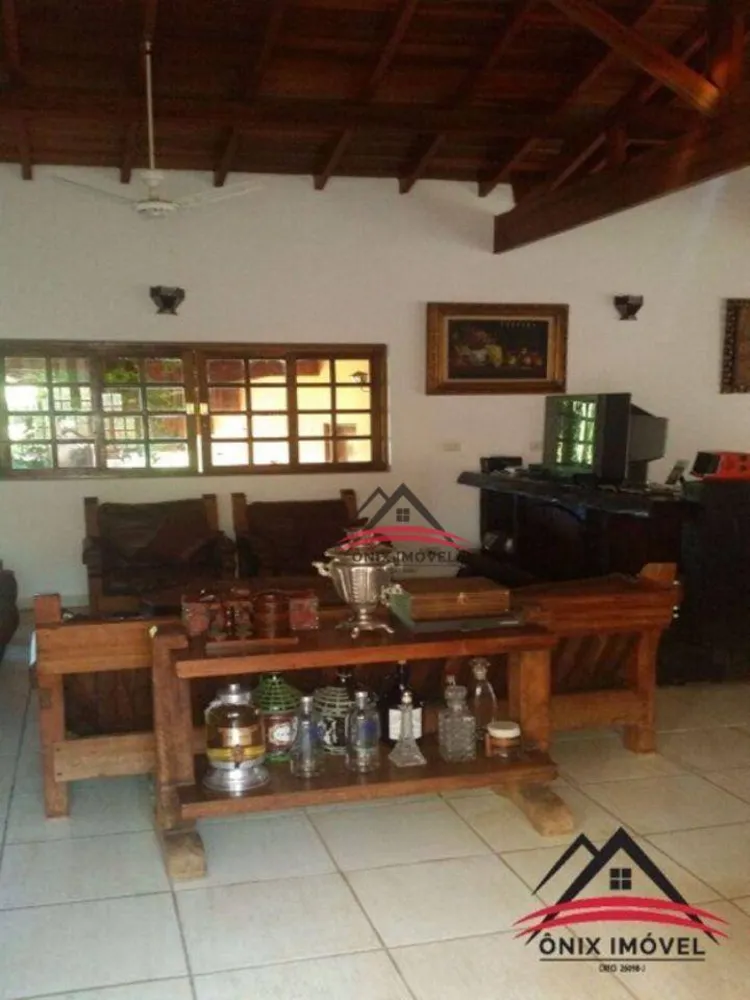 Chácara, 4 quartos, 2050 m² - Foto 4