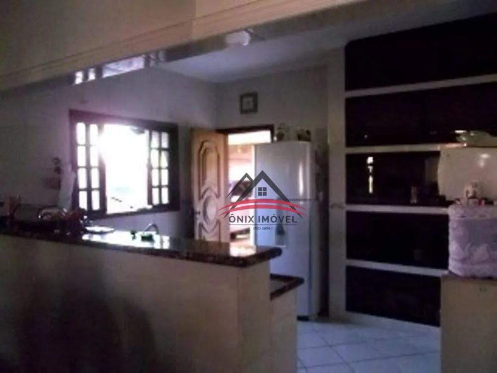 Casa, 3 quartos, 250 m² - Foto 3