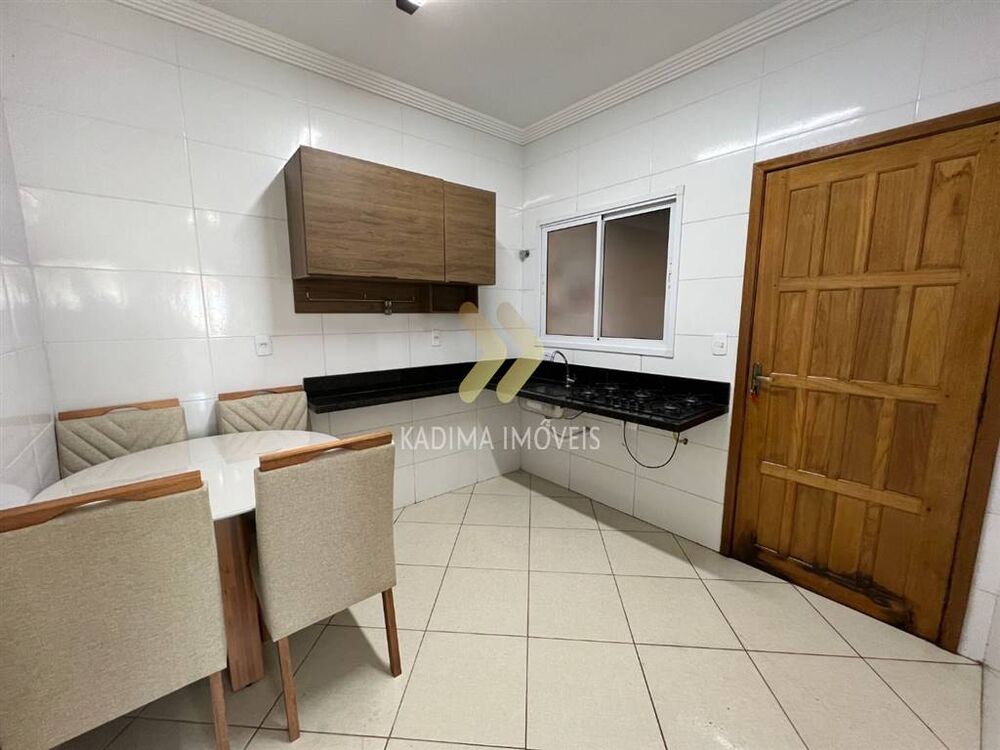 Sobrado à venda com 2 quartos, 60m² - Foto 2