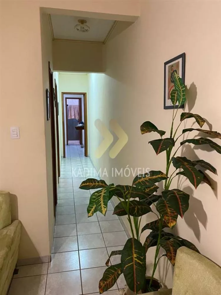 Apartamento à venda com 2 quartos, 80m² - Foto 3