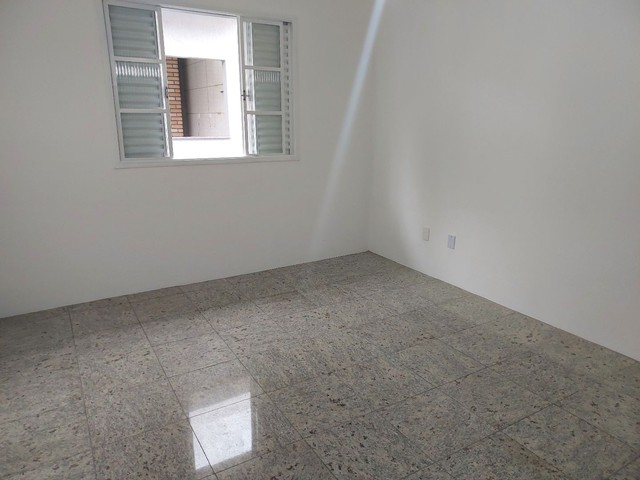 Sobrado à venda com 3 quartos, 176m² - Foto 9