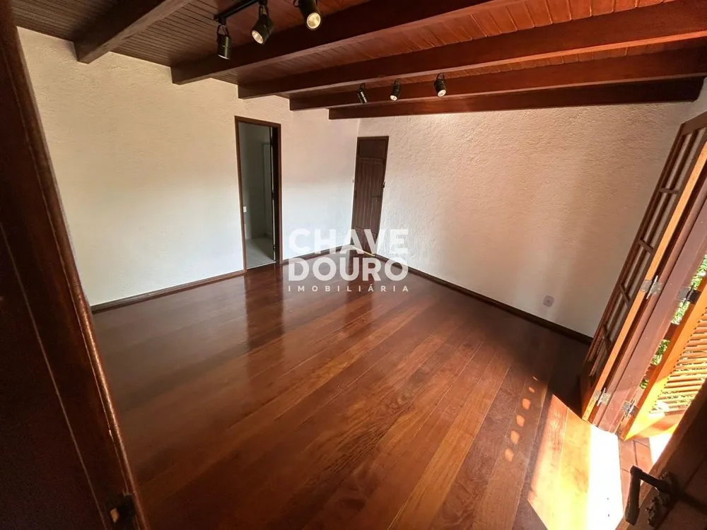 Casa, 4 quartos, 206 m² - Foto 3
