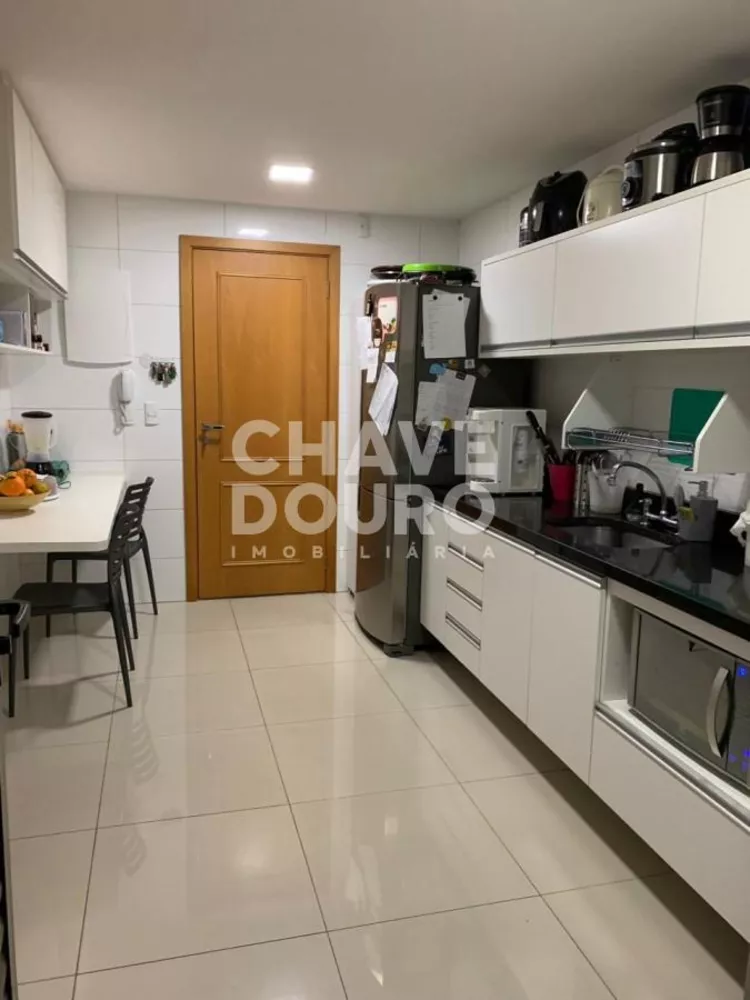 Cobertura, 3 quartos, 227 m² - Foto 10