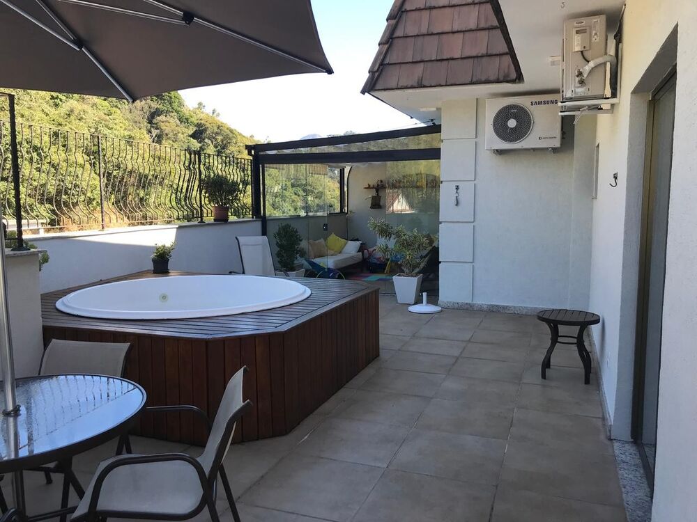 Cobertura à venda com 3 quartos, 227m² - Foto 1