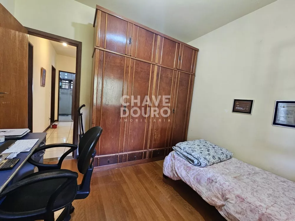 Casa, 3 quartos, 229 m² - Foto 16