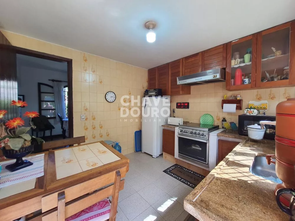 Casa, 3 quartos, 229 m² - Foto 13