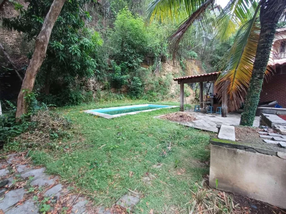 Casa, 5 quartos, 317 m² - Foto 2