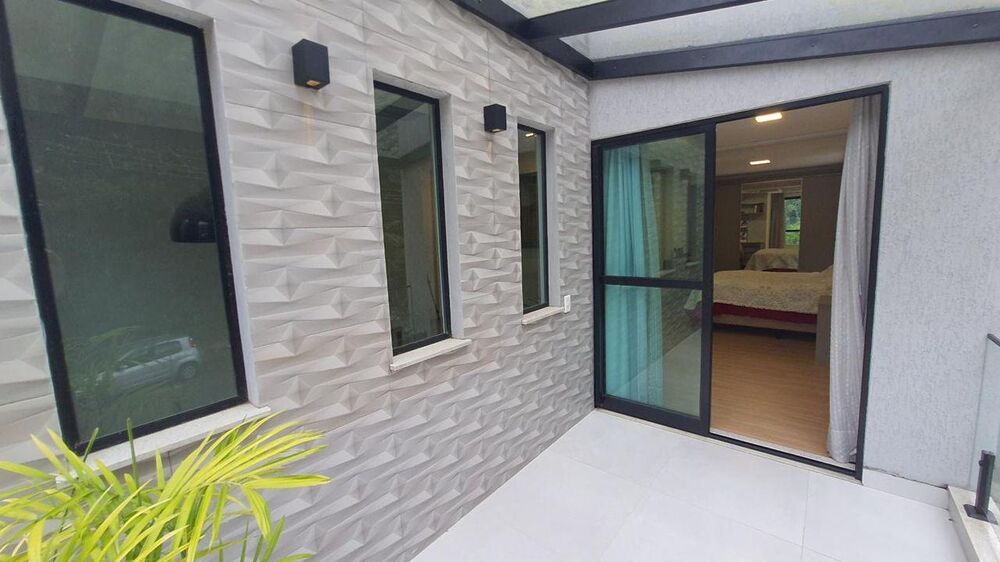 Casa à venda com 3 quartos, 236m² - Foto 8