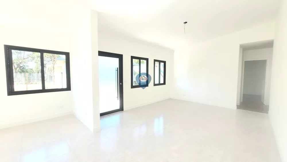 Casa à venda com 3 quartos, 144m² - Foto 8