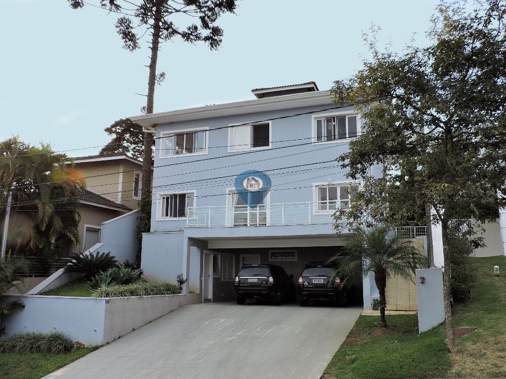 Casa à venda com 4 quartos, 400m² - Foto 1