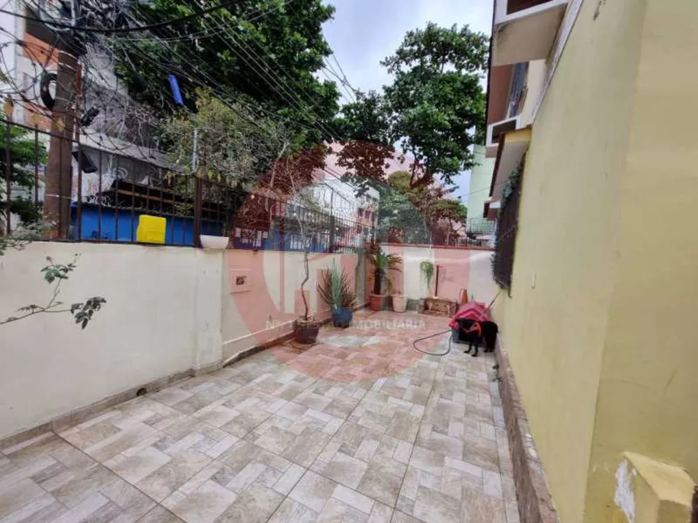 Casa, 3 quartos, 211 m² - Foto 2