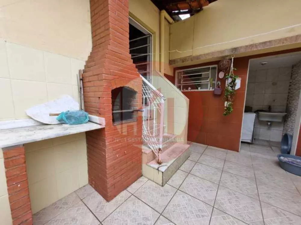 Casa, 3 quartos, 211 m² - Foto 4