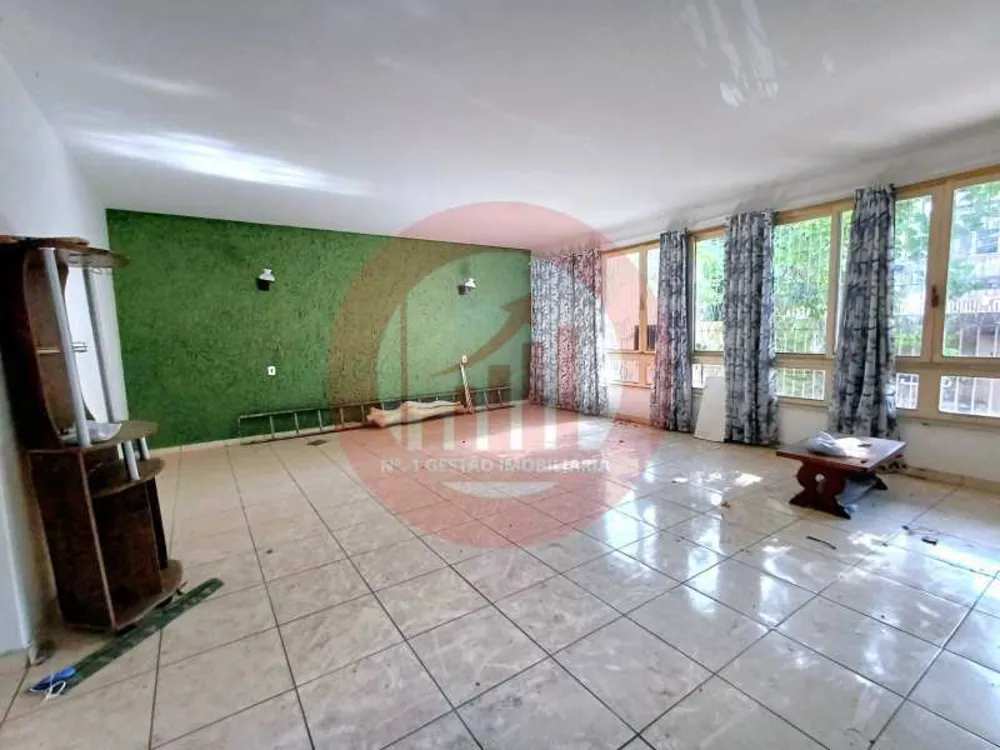 Casa, 4 quartos, 331 m² - Foto 2