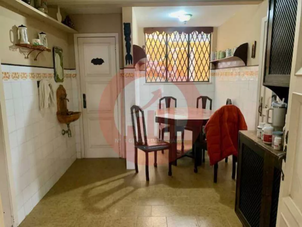 Casa, 5 quartos, 250 m² - Foto 9