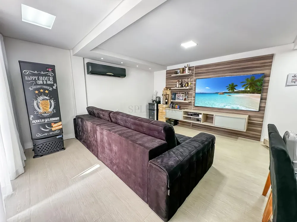 Casa, 4 quartos, 325 m² - Foto 1