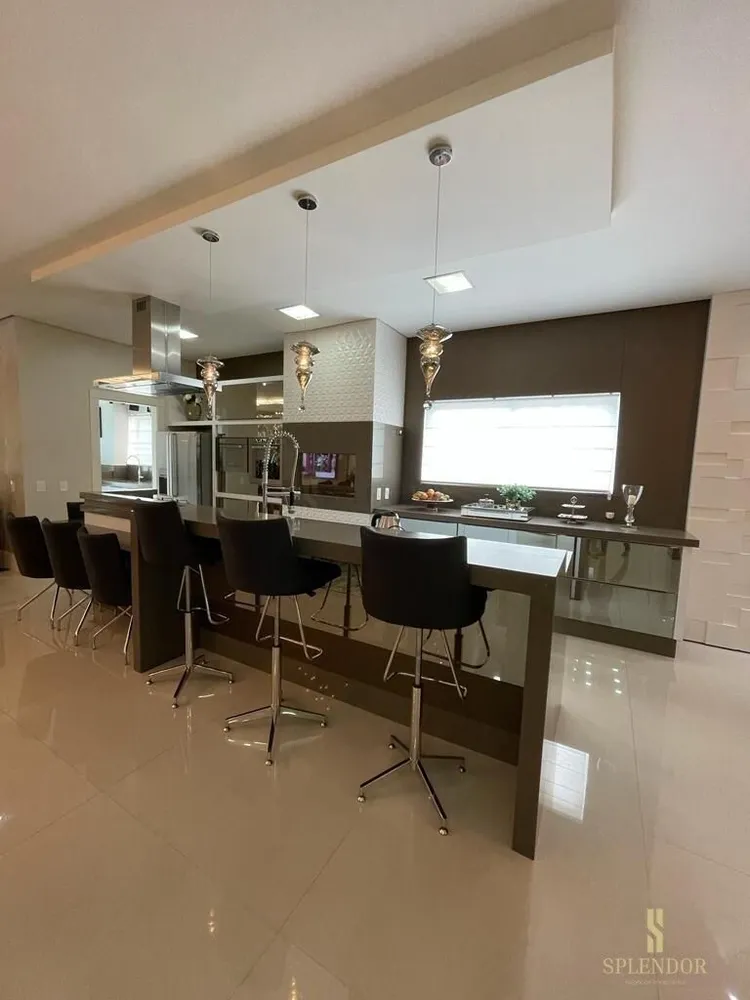 Apartamento, 3 quartos, 240 m² - Foto 7