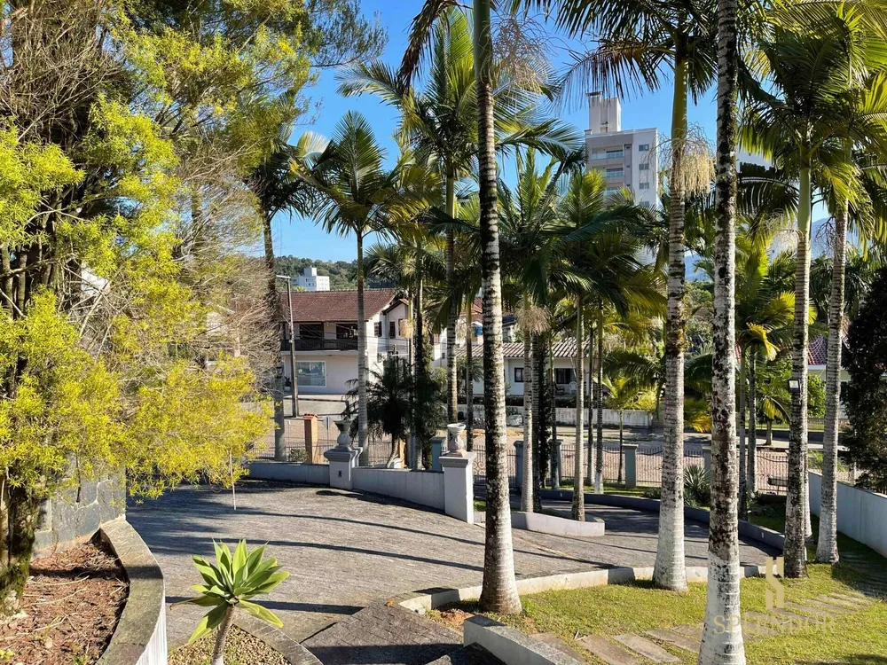Casa, 4 quartos, 350 m² - Foto 1