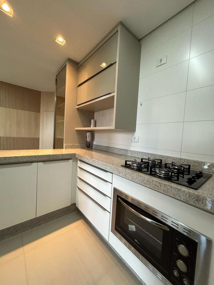 Apartamento à venda com 3 quartos, 74m² - Foto 3