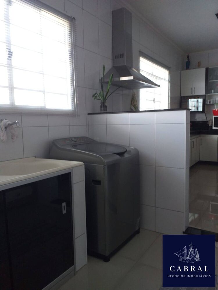 Casa, 4 quartos, 200 m² - Foto 4