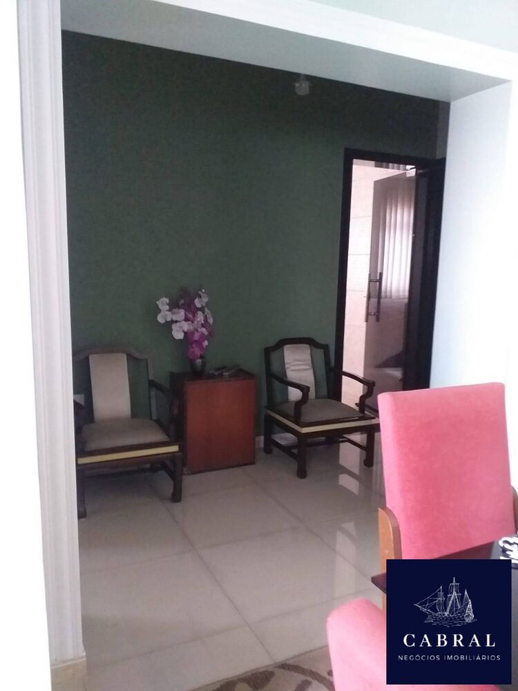 Casa, 4 quartos, 200 m² - Foto 2