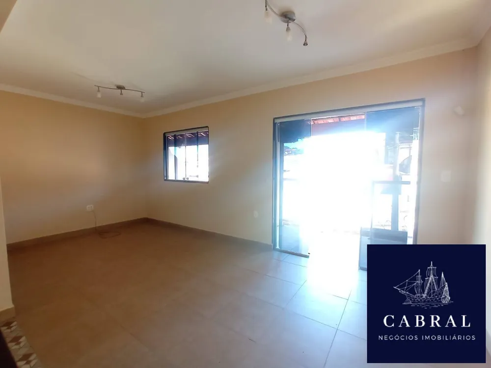 Casa, 4 quartos, 180 m² - Foto 2