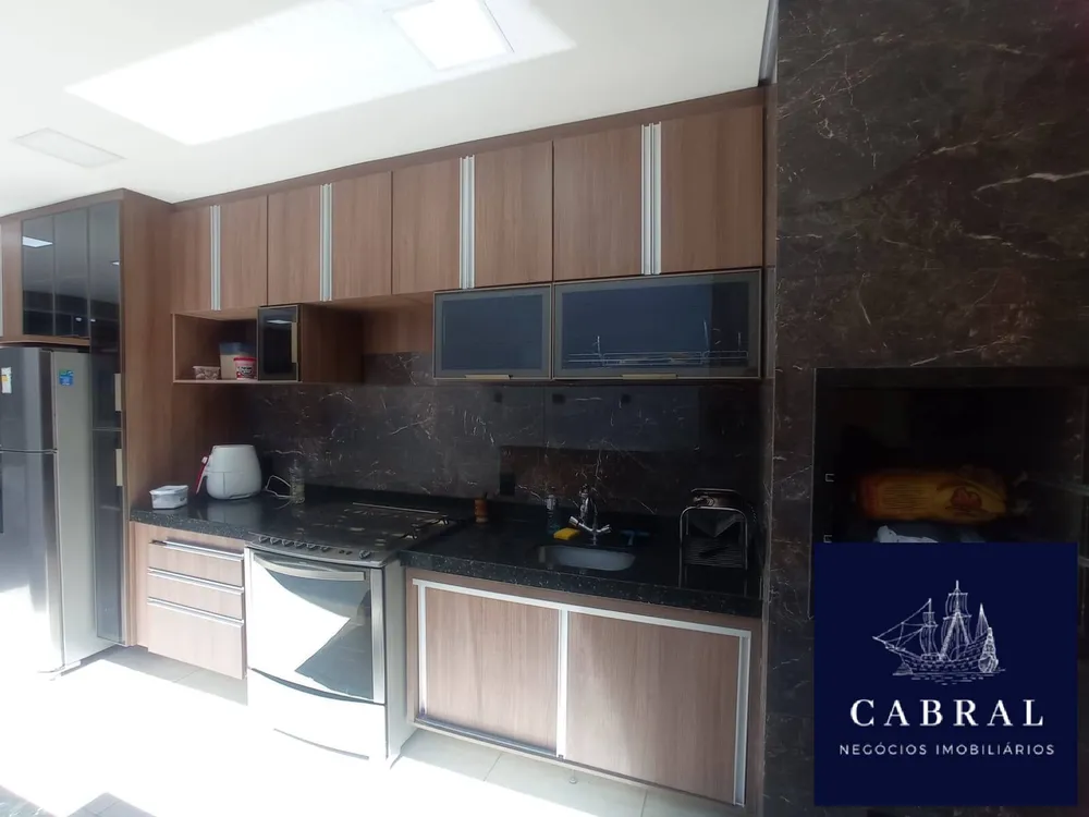 Casa, 3 quartos, 240 m² - Foto 6