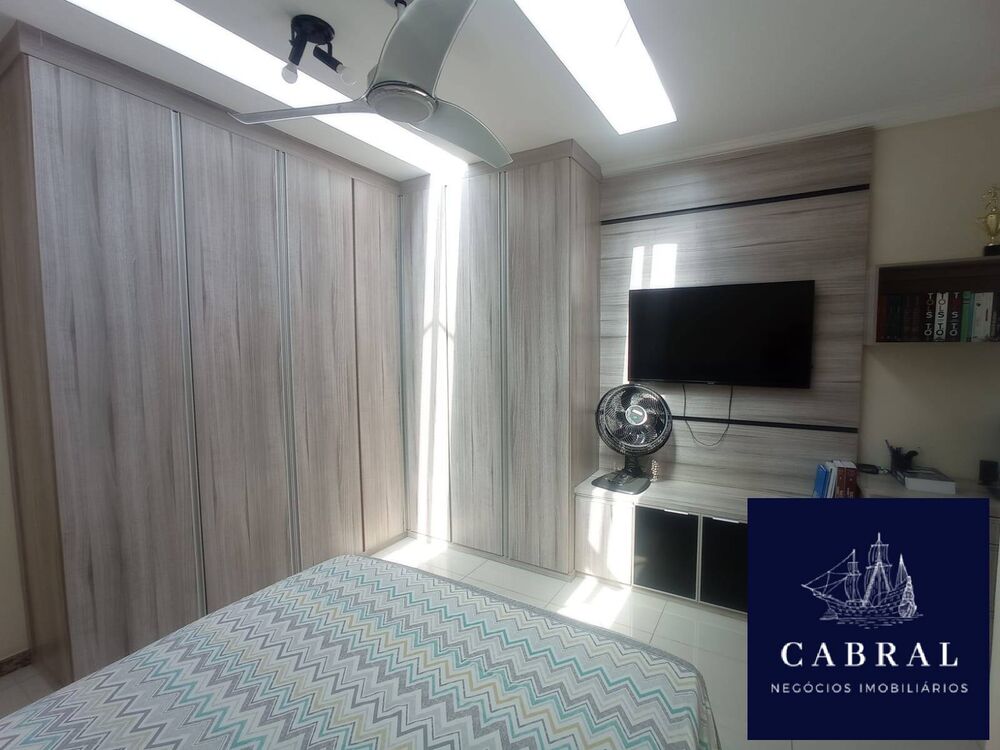 Casa à venda com 3 quartos, 240m² - Foto 8
