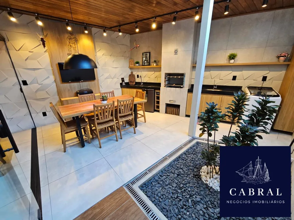 Casa, 3 quartos, 161 m² - Foto 1