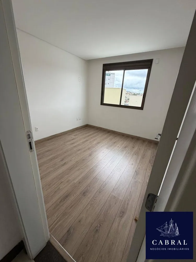 Apartamento, 3 quartos, 120 m² - Foto 2