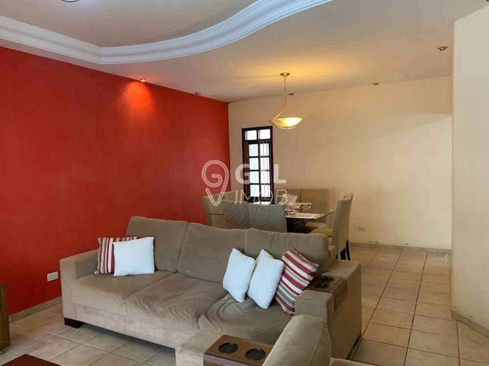 Casa, 3 quartos, 250 m² - Foto 3