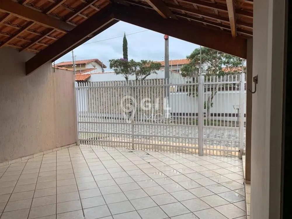 Casa, 3 quartos, 250 m² - Foto 2