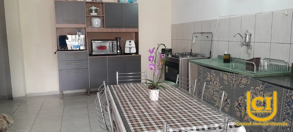 Casa, 5 quartos, 225 m² - Foto 2