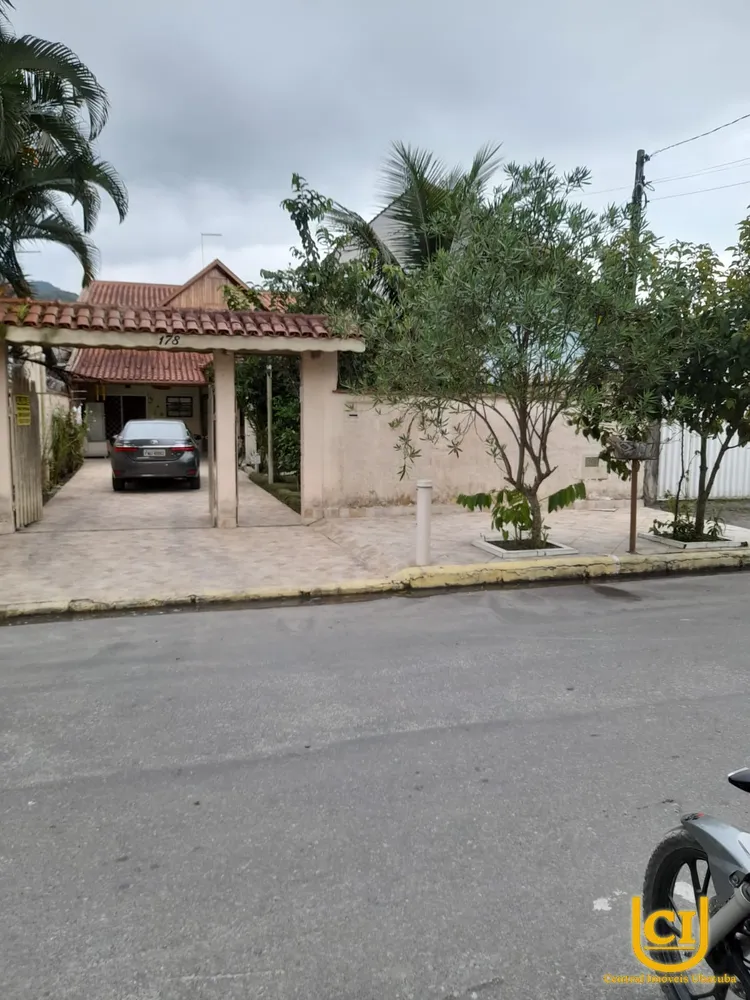 Casa, 3 quartos, 220 m² - Foto 1