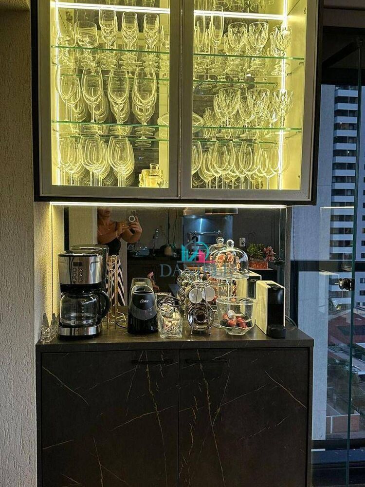 Apartamento à venda com 3 quartos, 96m² - Foto 1